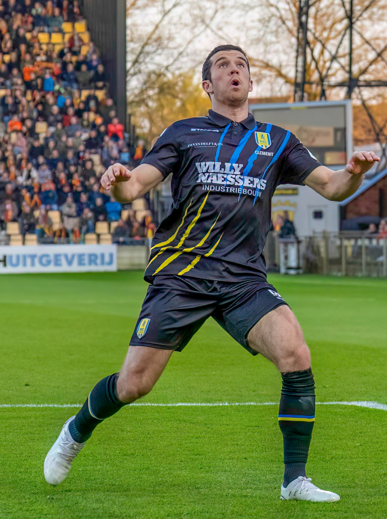 Pelle Clement en Tika de Jonge houden het middenveld overeind zonder Resink