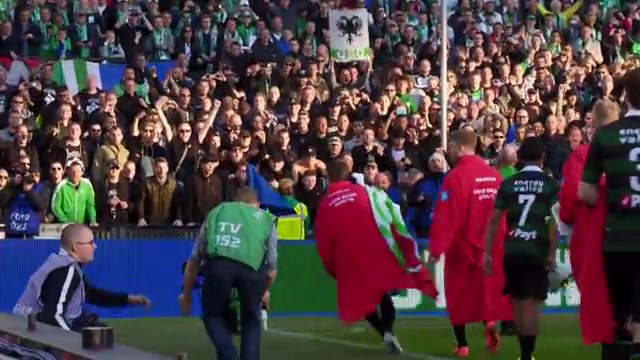 Volle tribune in de Euroborg tijdens een wedstrijd van FC Groningen