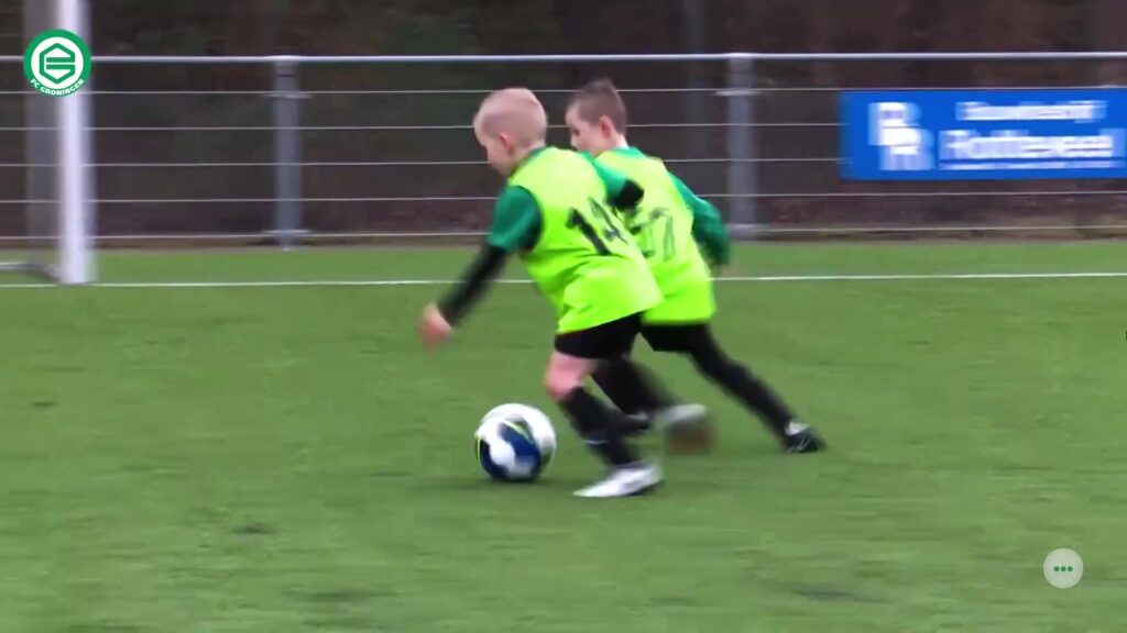 Kinderen tijdens een eerdere training van de FC Groningen Voetbalschool