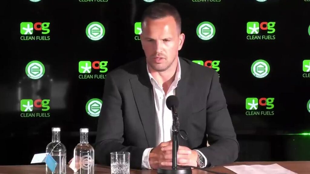 Frank van Mosselveld tijdens zijn presentatie bij FC Groningen